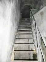 Ligne Maginot - BERGHE NORD (TUNNEL DE) - (Blockhaus pour arme infanterie) - L'escalier d'accés à la chambre de tir supérieure