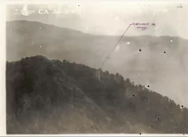 Ligne Maginot - CIME D'ANAN - (Observatoire d'infanterie) - Photo des travaux menés par les italiens prise depuis l'observatoire de la Cime d'Anan en 1933
Photo n°77