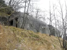 Ligne Maginot - COL D'AGNON - (Casernement) - Les deux abris