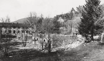 Ligne Maginot - PEIRA CAVA - CASERNE CRENANT (SOUS-SECTEUR AUTHION - 46° DBCA) - (Camp de sureté) - Photos de la construction de la caserne par la Sté Roussel Frères (mai 1935)