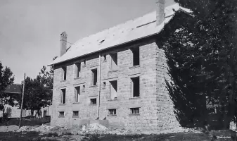 Ligne Maginot - PEIRA CAVA - CASERNE CRENANT (SOUS-SECTEUR AUTHION - 46° DBCA) - (Camp de sureté) - Photos de la construction de la caserne par la Sté Roussel Frères (mai 1935)