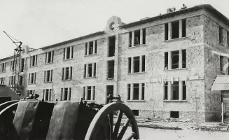 Ligne Maginot - PEIRA CAVA - CASERNE CRENANT (SOUS-SECTEUR AUTHION - 46° DBCA) - (Camp de sureté) - Photos de la construction de la caserne par la Sté Roussel Frères (mai 1935)