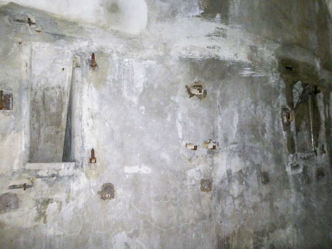 Ligne Maginot - BERGHE NORD (TUNNEL DE) - (Blockhaus pour arme infanterie) - Chambrée
Créneaux de pied
