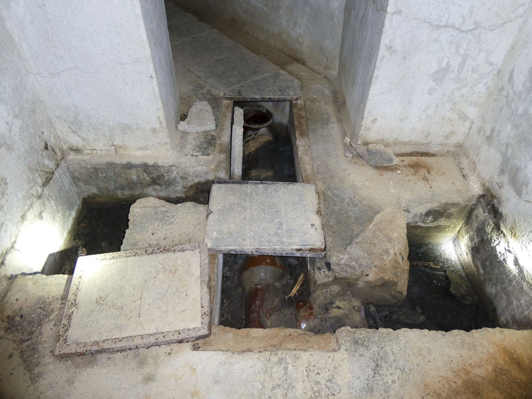 Ligne Maginot - COL D'AGNON - (Ouvrage d'infanterie) - Canalisation de l'égout