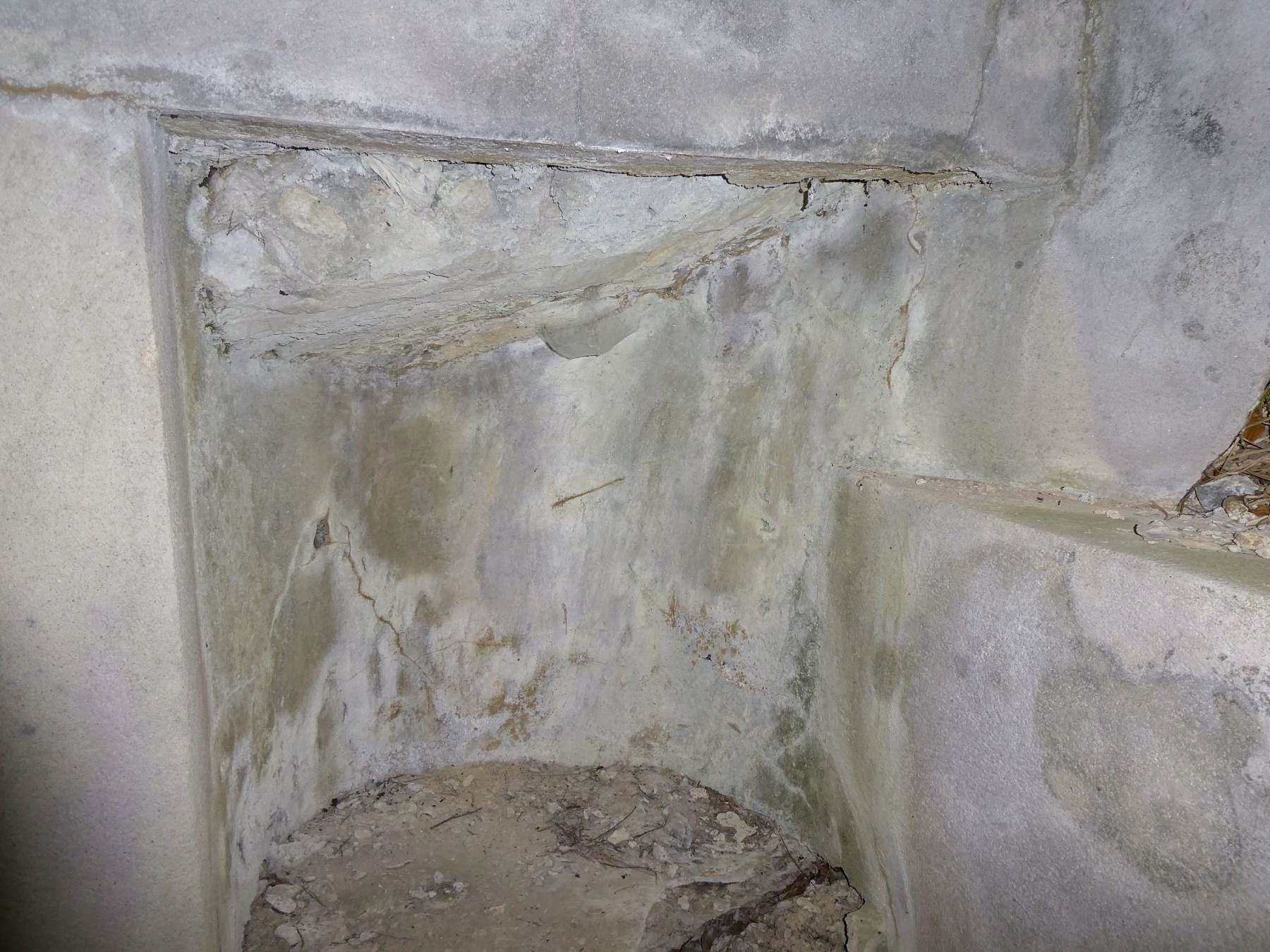 Ligne Maginot - COL D'AGNON  1 - (Blockhaus pour arme infanterie) - L'intérieur