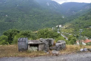 Ligne Maginot - BARBONNET SUD OUEST - (Cuve pour arme d'infanterie) - Champ de tir de la cuve