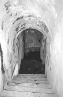 Ligne Maginot - CARANCA NORD (TUNNEL DE) - (Blockhaus pour arme infanterie) - Escaliers menant au niveau inférieur.