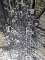 Ligne Maginot - CARANCA SUD (TUNNEL DE) - (Blockhaus pour arme infanterie) - Chambre de tir supérieure
Rare! Galerie de grenadage sur la voute (vue extérieure)