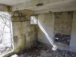 Ligne Maginot - COL DE BROUIS - (Casernement) - Bâtiment indéterminé en contre bas du bloc 1