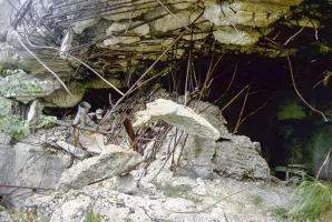 Ligne Maginot - COL DE BROUIS (CDB) - E01 - (Ouvrage d'infanterie) - Le bloc 2 détruit par les allemands en 1944