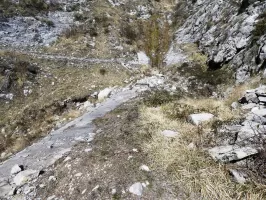 Ligne Maginot - COL DE BROUIS (SOURCE CAPTéE) - (Divers) - En haut à gauche arrivée de la source parallèle