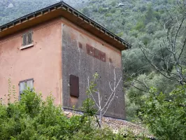 Ligne Maginot - COTALLORDA  (TUNNEL DE ) - (Blockhaus pour arme infanterie) - Gare PLM à proximité, avec traces des combats