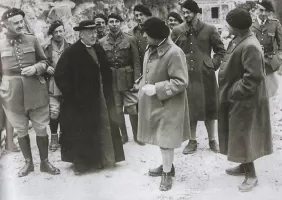 Ligne Maginot - MONTE GROSSO (MG) - E02 - (Ouvrage d'artillerie) - Office religieux célébré par Mgr Rémond en 1939