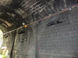 Ligne Maginot - BELLET (TUNNEL DE) - (Blockhaus pour arme infanterie) - Créneaux latéraux gauche