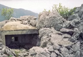 Ligne Maginot - COL DE VERROUX OUEST - (Blockhaus pour arme infanterie) - 
