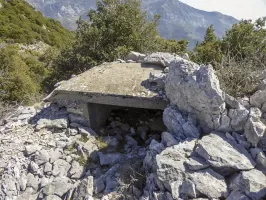 Ligne Maginot - COL DE VERROUX OUEST - (Blockhaus pour arme infanterie) - Vue sur le col