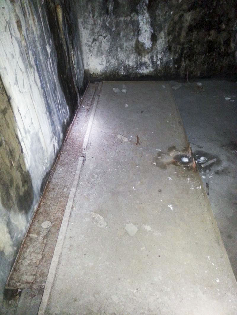 Ligne Maginot - GRAZIAN SUD  (TUNNEL DE ) - (Blockhaus pour arme infanterie) - Casemate Est