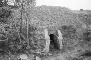 Ligne Maginot - MONT CHAUVE D'ASPREMONT - (Central téléphonique isolé) - Débouché d'infanterie