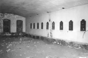 Ligne Maginot - MONT CHAUVE D'ASPREMONT - (Central téléphonique isolé) - Une chambrée