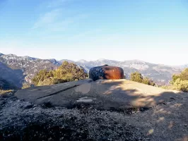 Ligne Maginot - MONT GROS DE ROQUEBRUNE - (Observatoire d'artillerie) - Bloc 2
Vue de l'unique cloche VDP du bloc