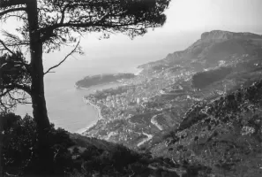 Ligne Maginot - MONT GROS DE ROQUEBRUNE - (Observatoire d'artillerie) - Vue de Monaco