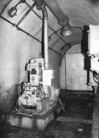 Ligne Maginot - MONT GROS DE ROQUEBRUNE - (Observatoire d'artillerie) - Usine électrique
Groupe électrogène à moteur CLM 1PJ65 à refroidissement par air