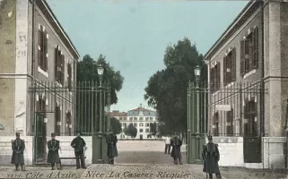 Ligne Maginot - QUARTIER RIQUIER - SAINT JEAN D'ANGELY (22° BCA) - (Casernement) - L'entrée en 1910