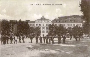 Ligne Maginot - QUARTIER RIQUIER - SAINT JEAN D'ANGELY (22° BCA) - (Casernement) - 