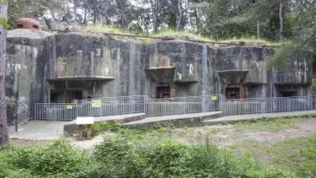 Ligne Maginot - ROQUEBRUNE - CORNILLAT - (Ouvrage d'artillerie) - Bloc 3