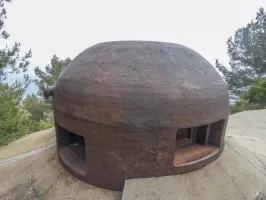 Ligne Maginot - ROQUEBRUNE - CORNILLAT - (Ouvrage d'artillerie) - Bloc 
Cloche GFM