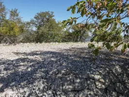 Ligne Maginot - TETE DU LOUP - (Position d'artillerie préparée) - Remarquez comme la place est bien de niveau