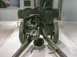 Ligne Maginot - Canon AC de 25 SA-Léger mle 1937 APX - Musée de l'Armée (Paris - Invalides)