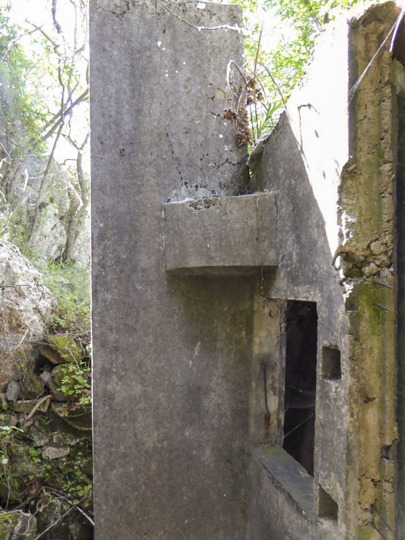 Ligne Maginot - LA PENA (PE) - (Ouvrage d'infanterie) - Arrière du casernement