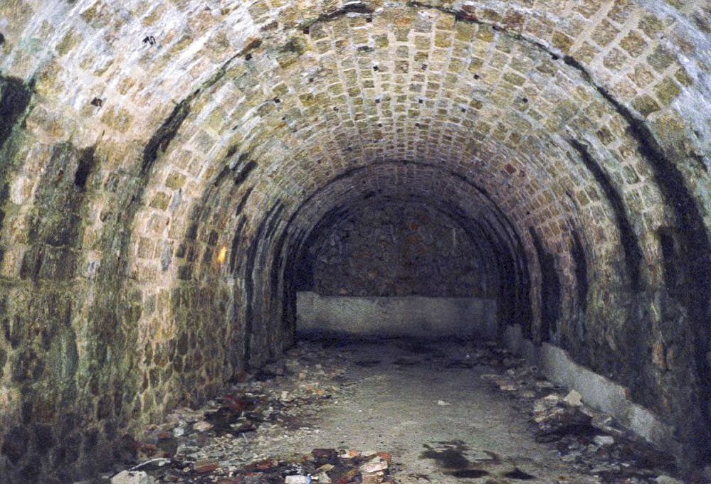 Ligne Maginot - LA TURBIE (SOUS-SECTEUR CORNICHES - 58° DBAF) - (PC de Sous-Secteur) - Une des alvéoles.