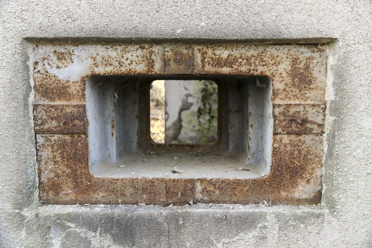 Ligne Maginot - SCHANZ - (Stand de tir) - Trémie n°1 pour JM, mitrailleuse Hotchkiss de 13,2 et canon de 37 - Alain Perouffe