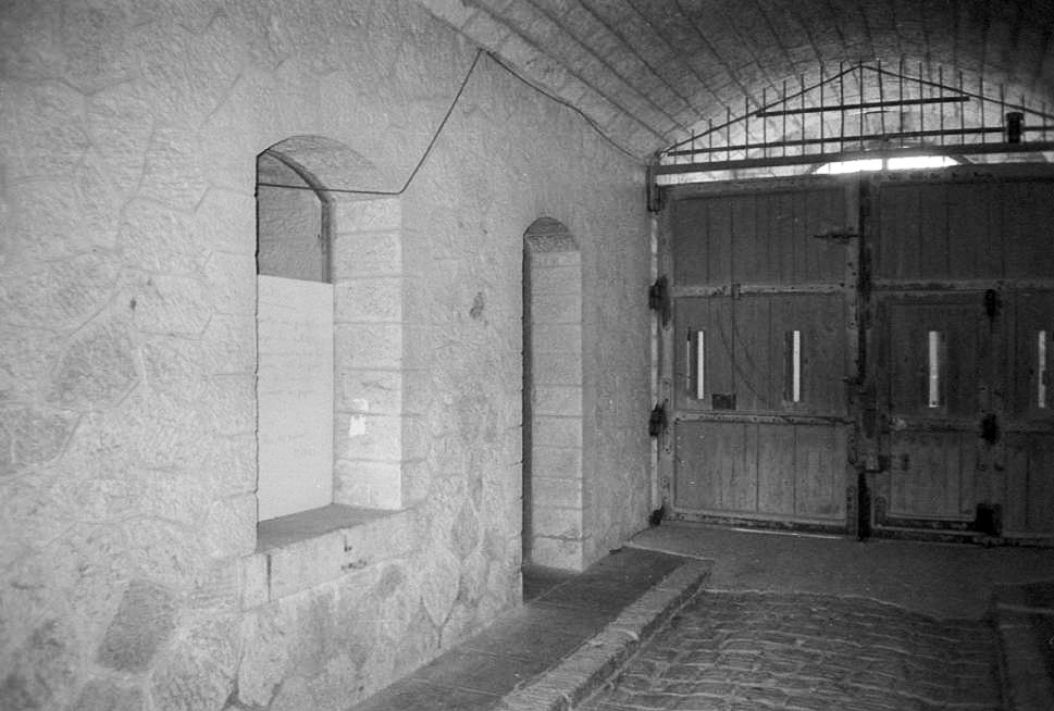 Ligne Maginot - MONT CHAUVE D'ASPREMONT - (Central téléphonique isolé) - Intérieur de l'entrée - Alain LOVINY