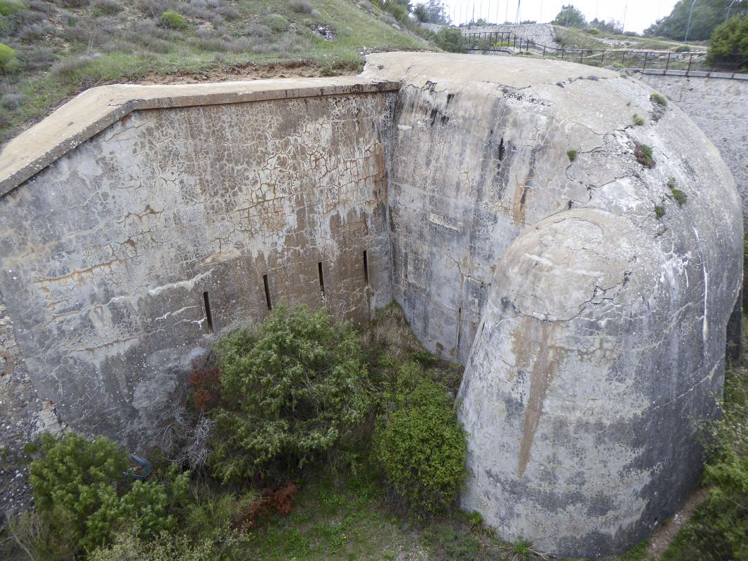 Ligne Maginot - MONT CHAUVE D'ASPREMONT - (Central téléphonique isolé) - Caponnière renforcée est - ELLENA - CUNY