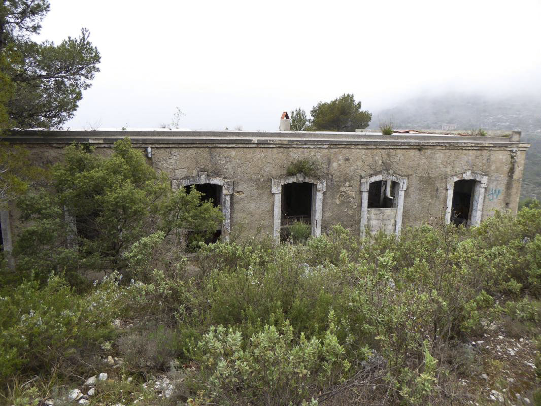 Ligne Maginot - MONT CHAUVE D'ASPREMONT - (Central téléphonique isolé) - Casernement de Guigo