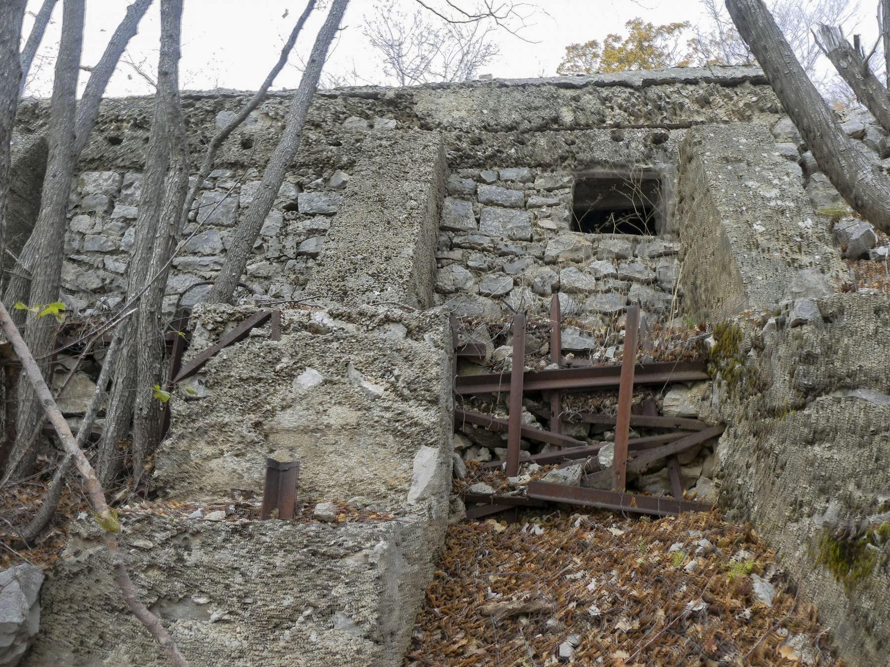 Ligne Maginot - MONT OURS EST - (Abri) - 