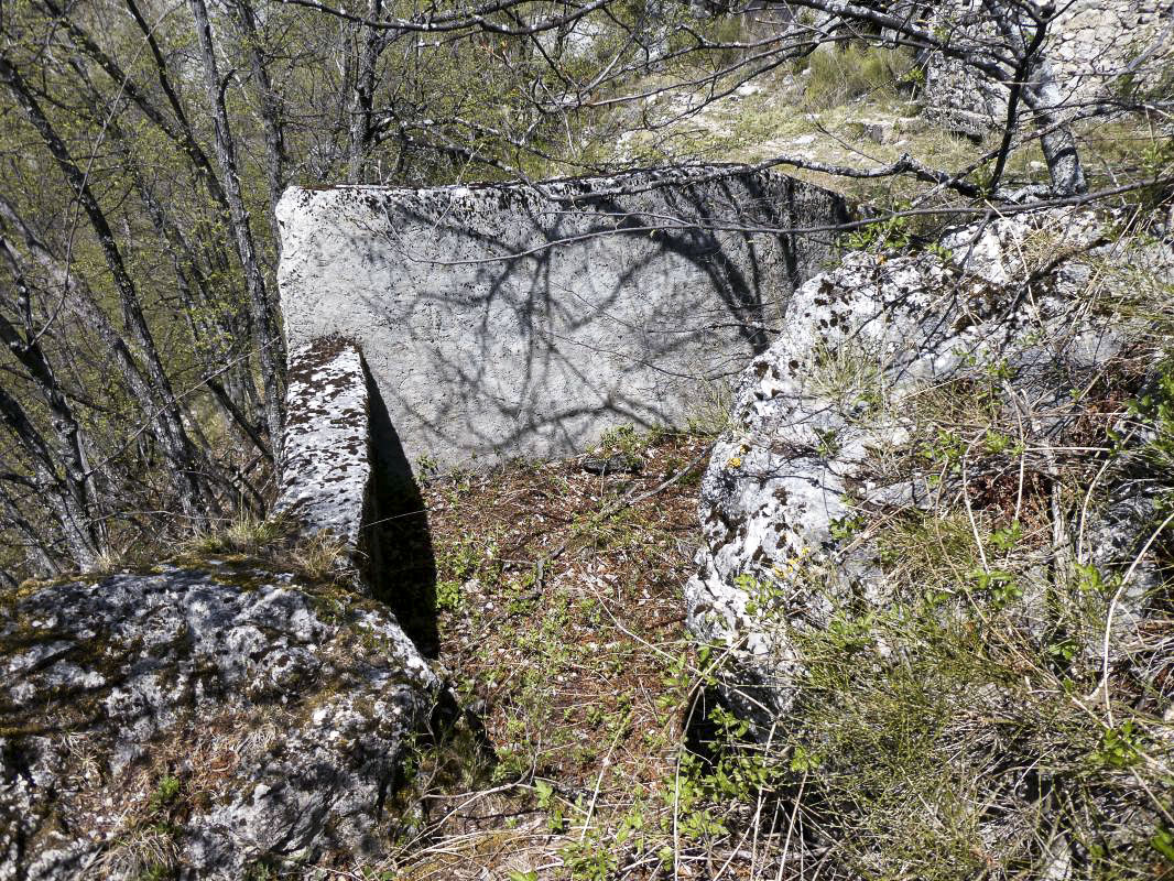 Ligne Maginot - PIERRE POINTUE - C3 - (Cuve pour arme d'infanterie) -  - ELLENA - CUNY