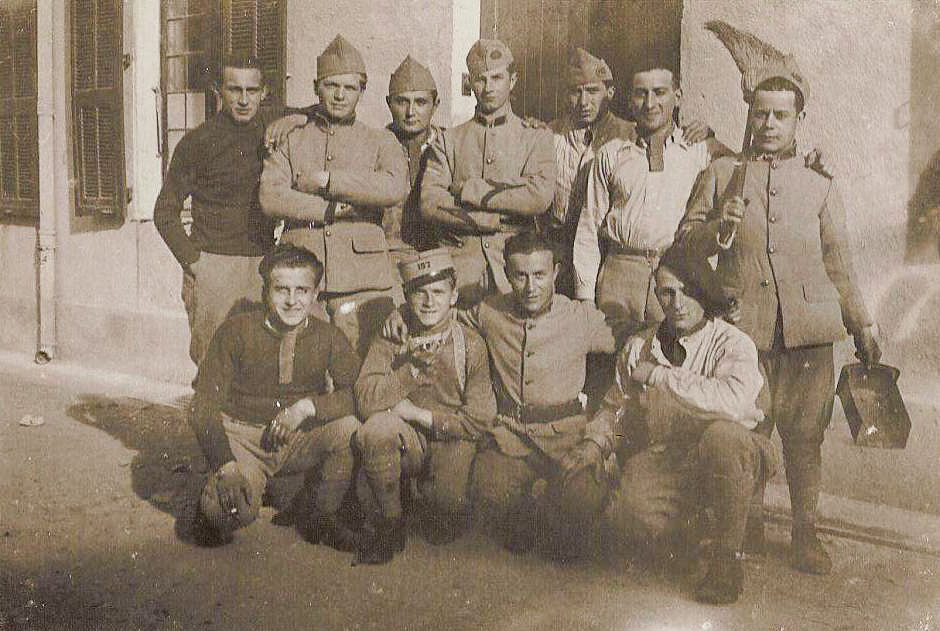 Ligne Maginot - Artilleurs du 157° RAP - Photo prise dans la caserne Auvare à Nice