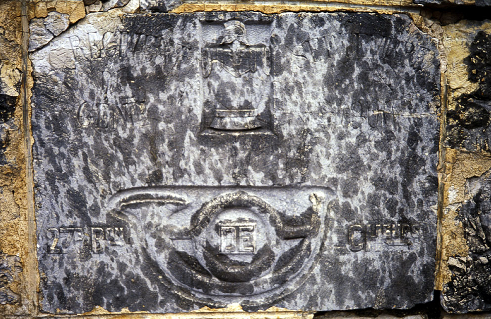 Ligne Maginot - SOURCE DU BORRIGO (CITERNES DES) - (Divers) - Stéle érigée par les unités ayant construit l'ensemble - LOVINY Alain