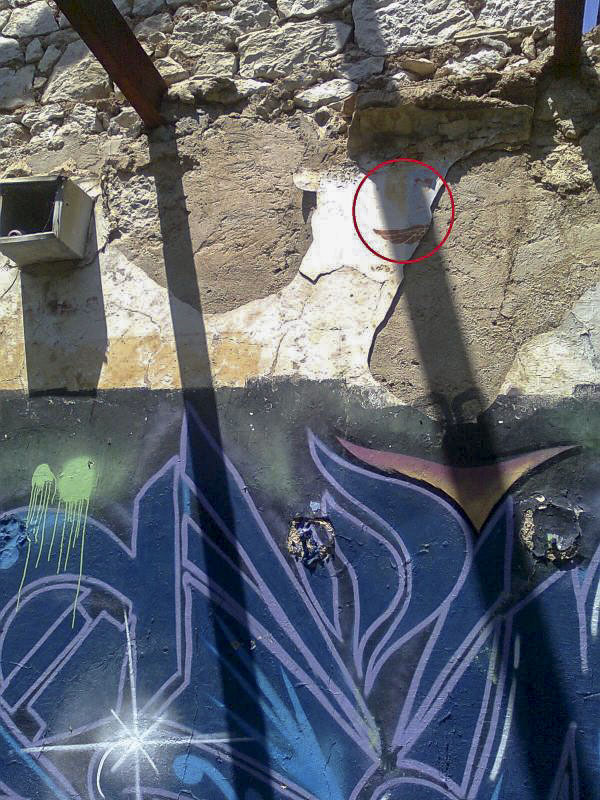 Ligne Maginot - TETE DE CHIEN - (Casernement) - Traces des fresques : côté 'Morts au Champ d'Honneur 1914-1918' 76° BAF - Alain Loviny