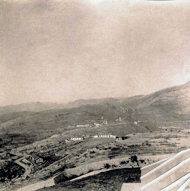 Ligne Maginot - TETE DE CHIEN - FORT MASSENA (6° BIE - 157° RAP) - (Position d'artillerie préparée) - Vue d'ensemble des casernements extérieurs - inconnu