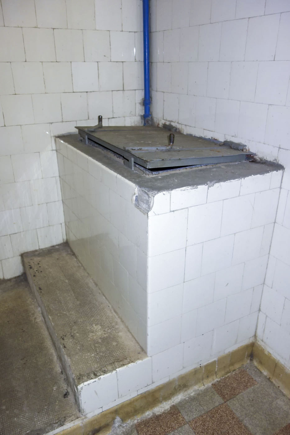 Ligne Maginot - SAINTE AGNES (SAG) - EO9 - (Ouvrage d'artillerie) - Cuisine
Poubelles - Michel Teiten