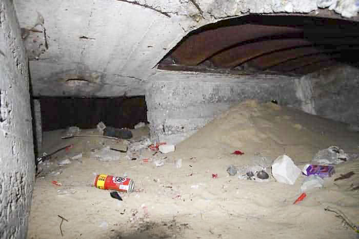 Ligne Maginot - B17 - BORDEAUX - (Blockhaus pour arme infanterie) -  - Jean PUELINCKX