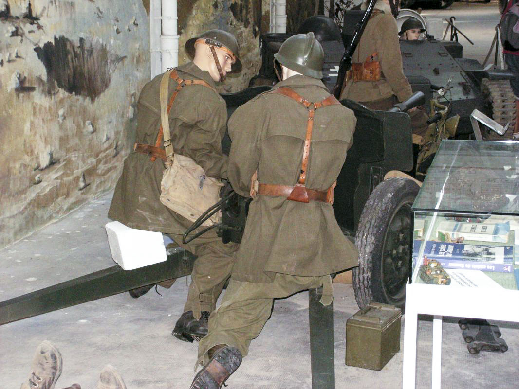 Ligne Maginot - Canon AC de 25 SA mle 1934 Hotchkiss -   Musée des Blindés (Saumur)