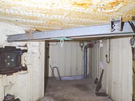 Ligne Maginot - FOUR A CHAUX - FAC - (Ouvrage d'artillerie) - Entrée munitions
Chambre de tir Est avec le bi-rail pour le  canon antichar