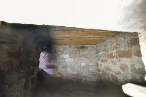 Ligne Maginot - HEILLINGEN DELL - (Blockhaus pour arme infanterie) - L'intérieur vu à travers le créneau