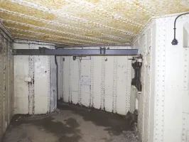 Ligne Maginot - FOUR A CHAUX - FAC - (Ouvrage d'artillerie) - Entrée munitions
Vue de la chambre de tir vers la cloche